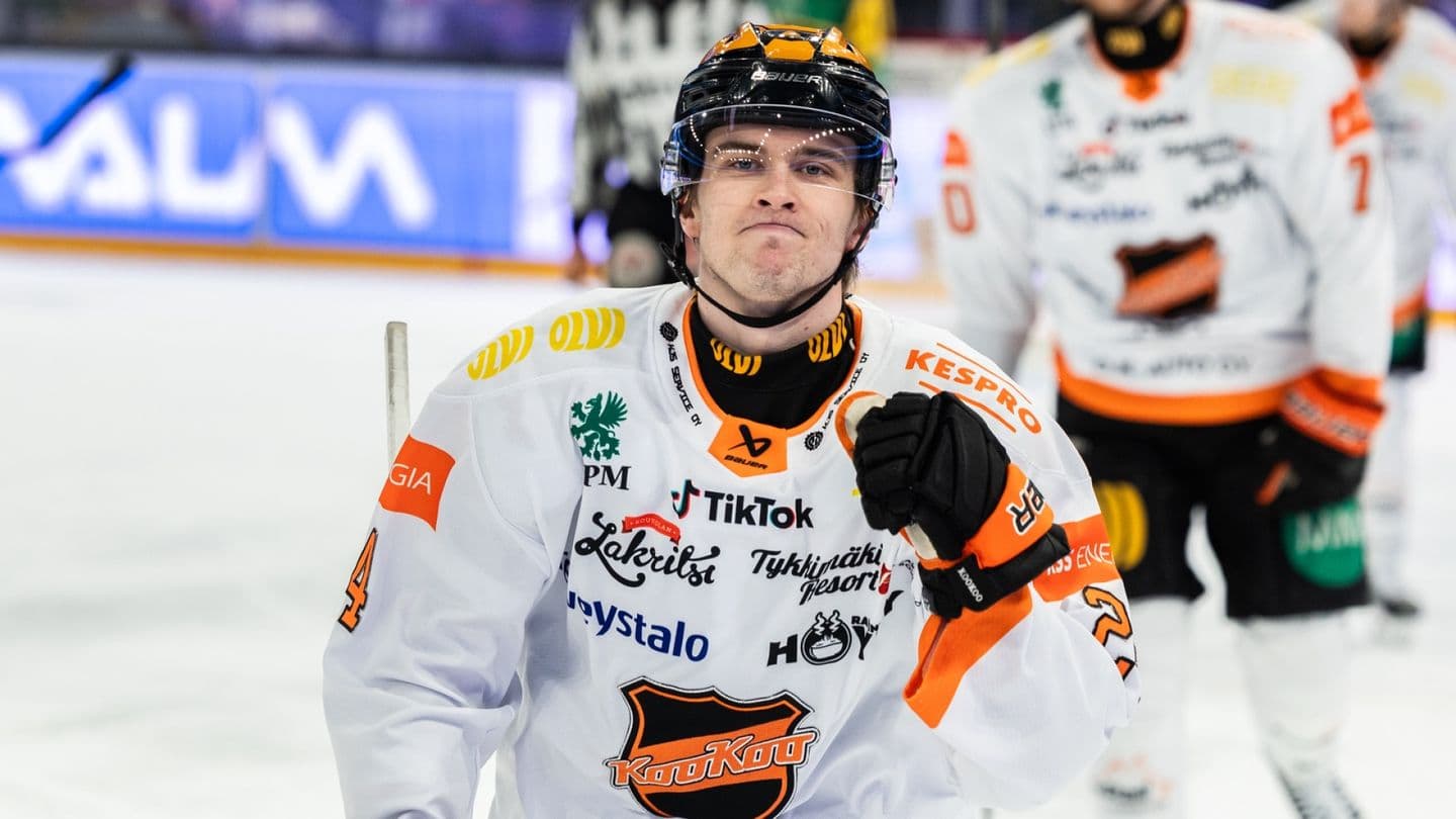 Jääkiekko | Veeti Miettinen joutui KalPassa koirankoppiin, nyt hän loistaa KooKoossa